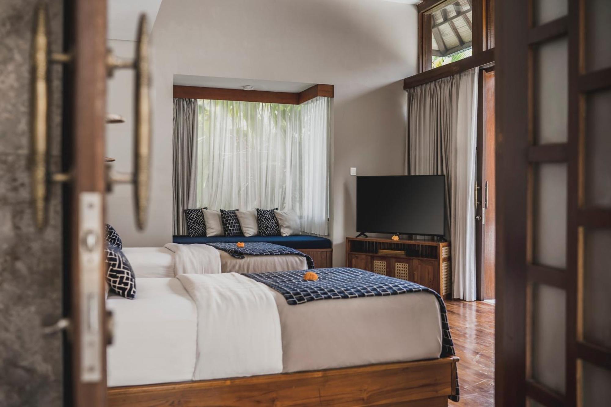 Asvara Villa Ubud By Ini Vie Hospitality מראה חיצוני תמונה
